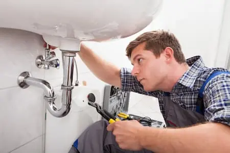 common-plumbing-sounds-when-to-repair